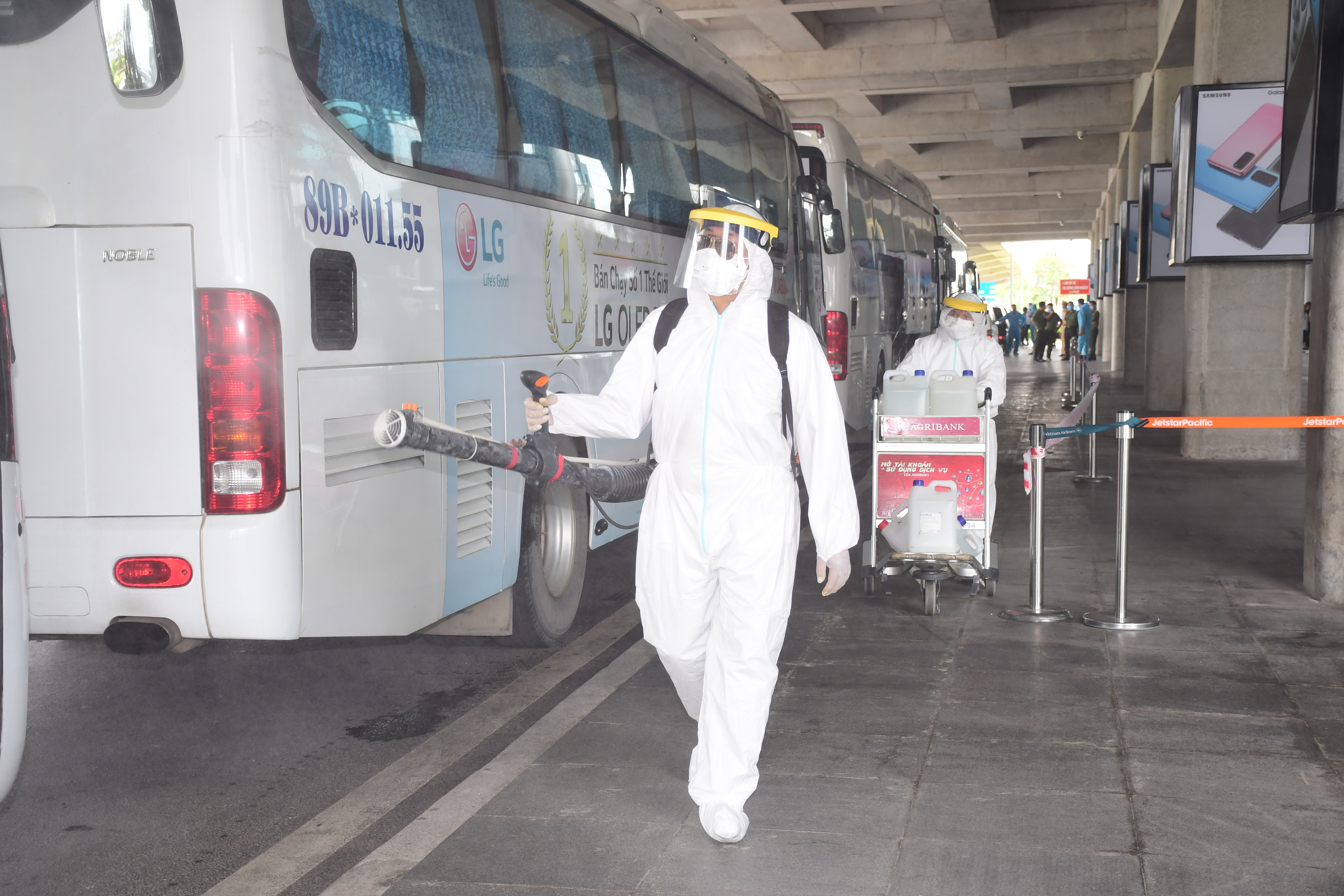 Khẩn trương xử lý ổ dịch liên quan đến ca người Nhật nghi nhiễm SARS-CoV-2